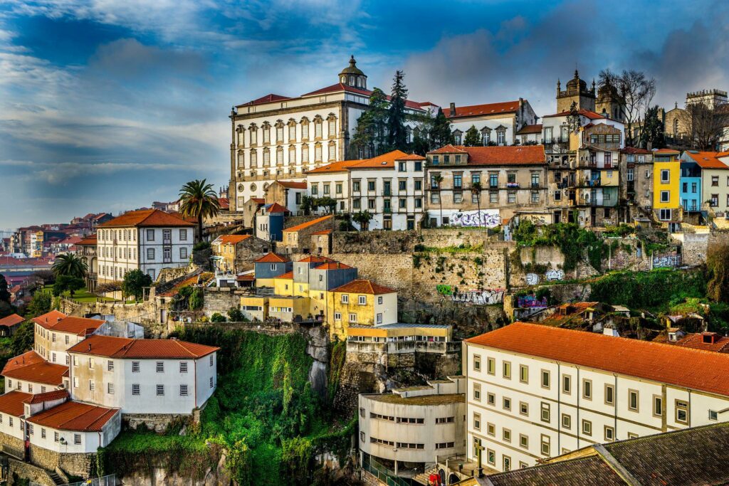 Jakie pamiątki warto przywieźć z portugalskiej miejscowości Porto?